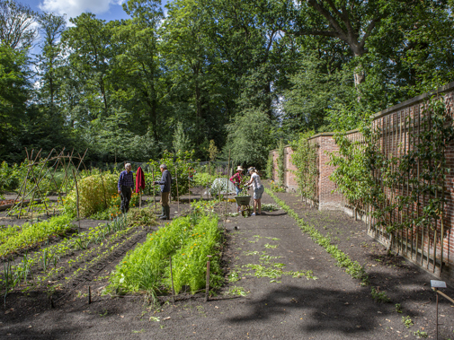 retranchemuur en moestuin